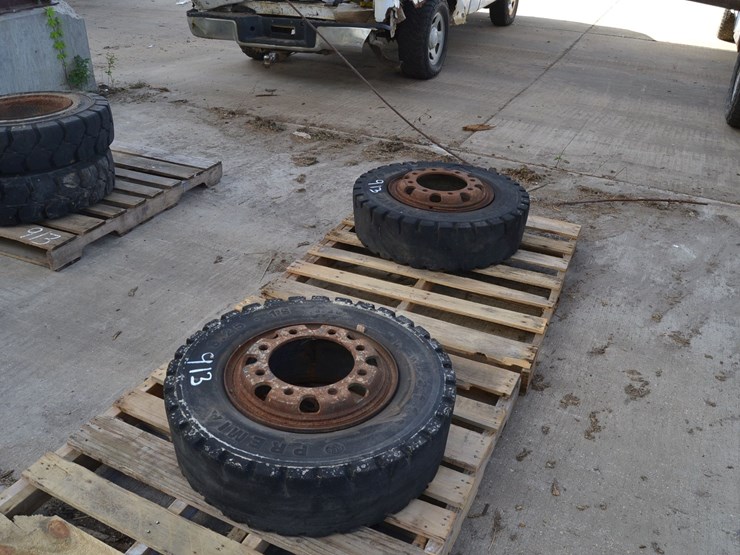 spare-wheels-&-tires-for-hyster-155-forklift-image-3