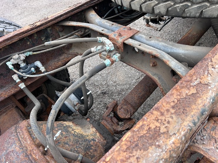 1992-international-4900-image-25