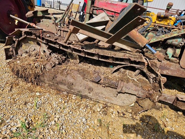 #964-•-john-deere-mt-crawler-image-13