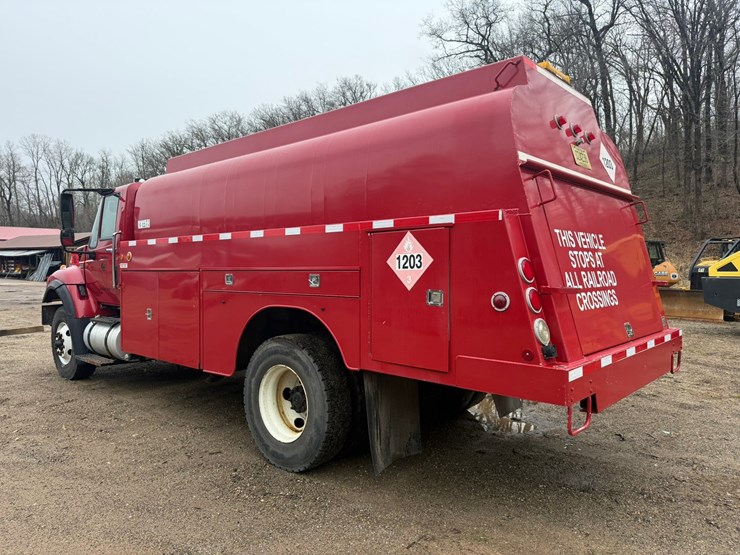 2012-international-7400-image-3