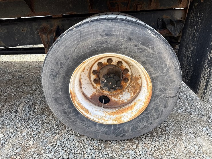 2000-international-4700-image-52