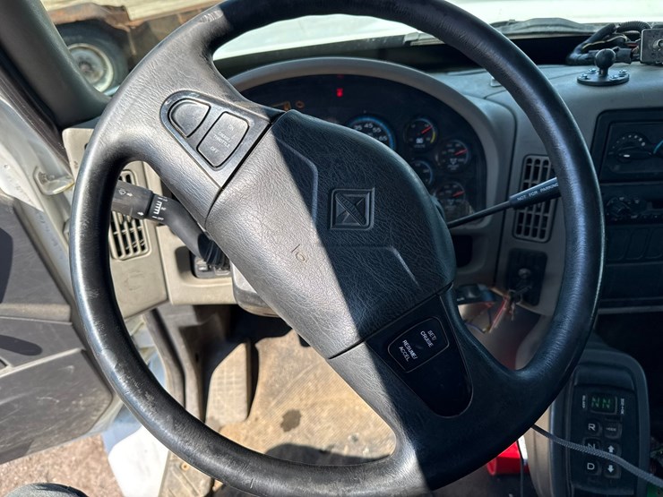 2014-international-4300-sba-image-46