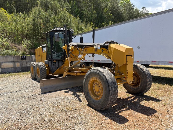 2018-caterpillar-12m3-image-7