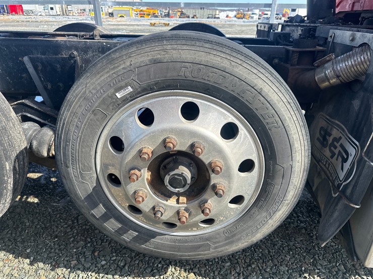 2012-international-7600-image-76