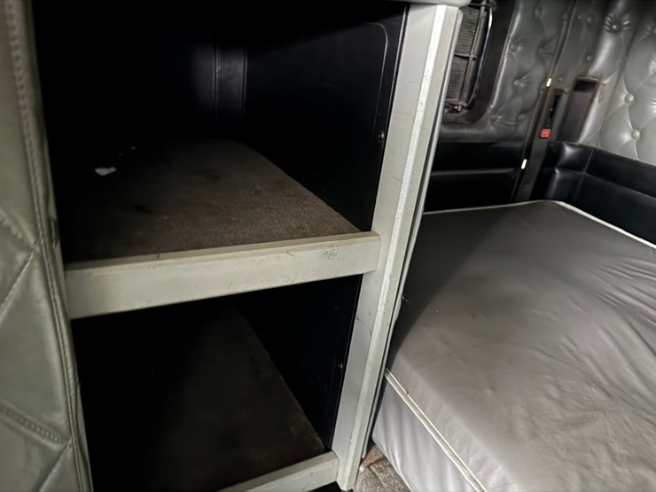 1995-kenworth-t600-image-41