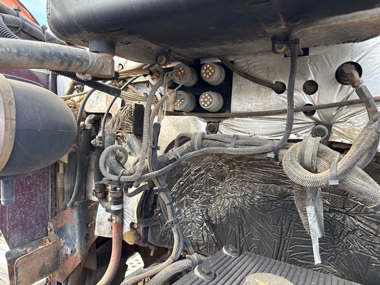 1996-western-star-4964s-image-18