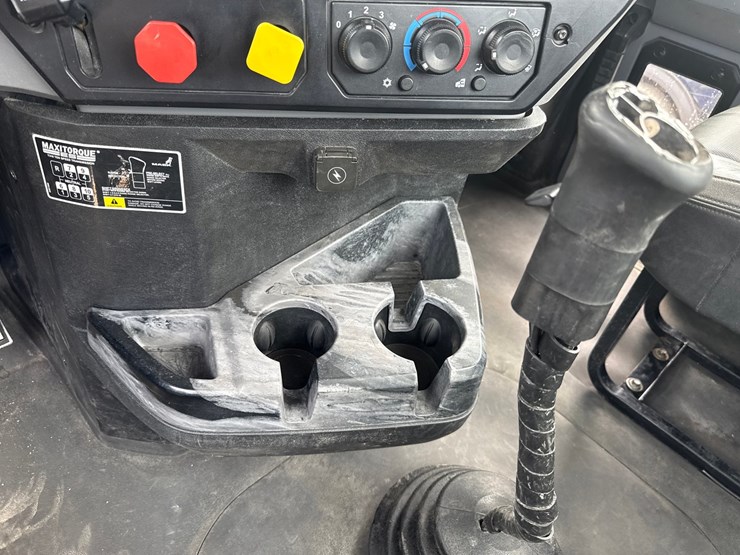 2019-massey-ferguson-8-image-52