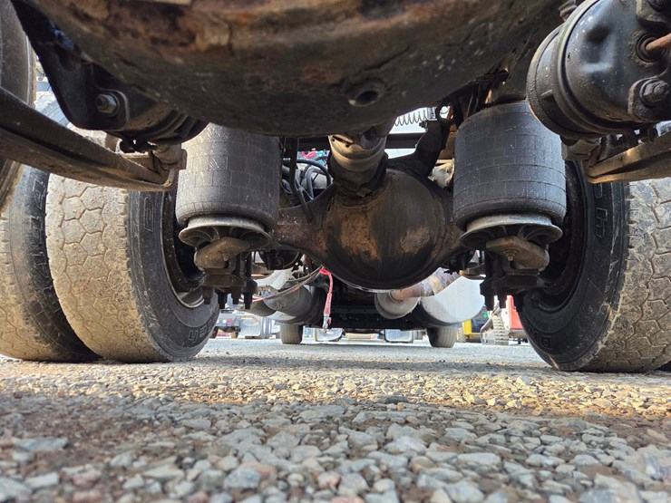 2013-international-prostar-image-34