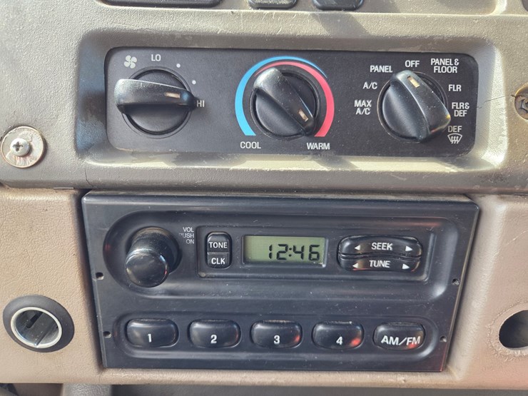 2005-massey-ferguson-8-image-66