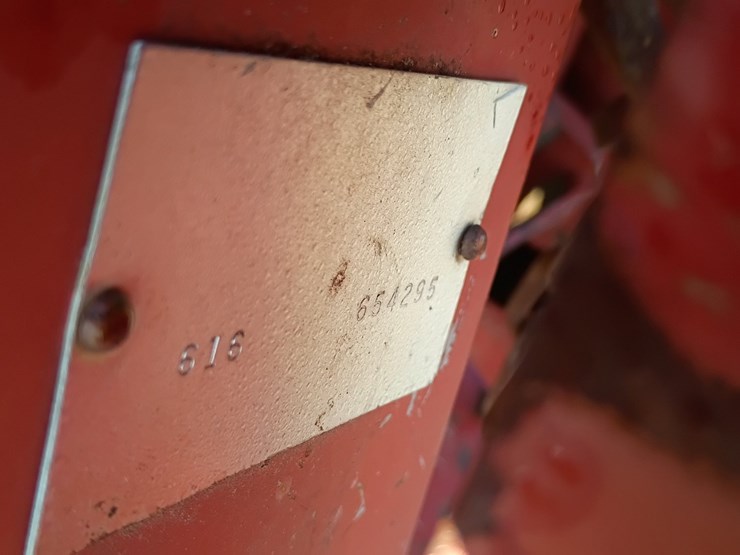 new-holland-616-image-15