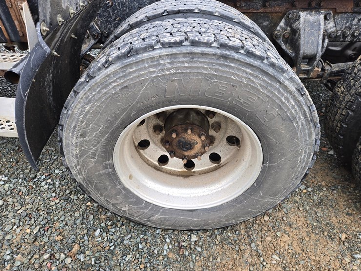 2017-kenworth-t680-image-99