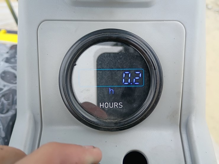 #l19-009-•-2026-tpm-18bs-mini-excavator-image-16