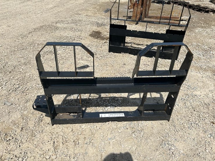bobcat-pallet-fork-image-3