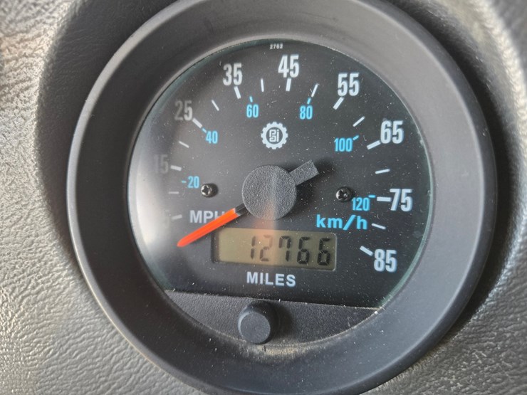 2000-mack-rd688s-image-62