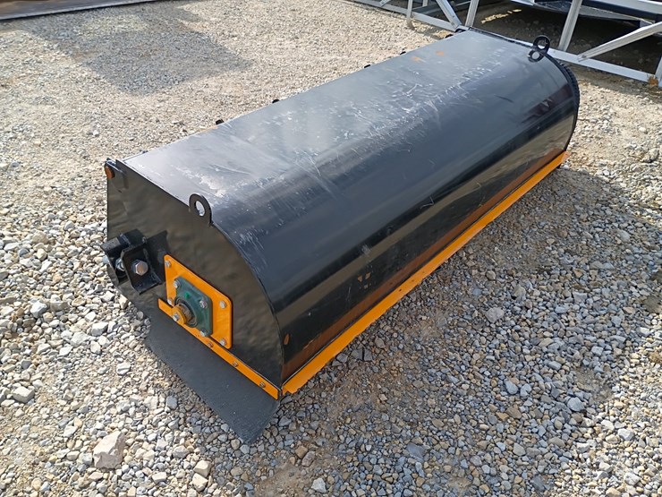 #23926-•-boxbroom-sweeper-skid-steer-attachment-image-8