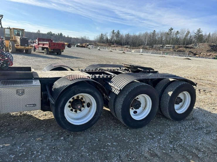 2003-massey-ferguson-8-image-15