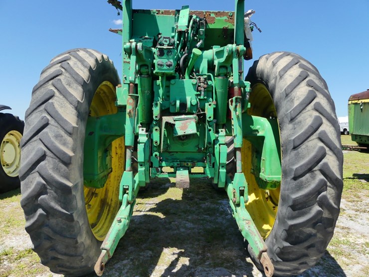 john-deere-7200-image-5