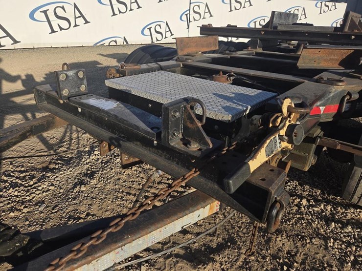 2006-massey-ferguson-8-image-13