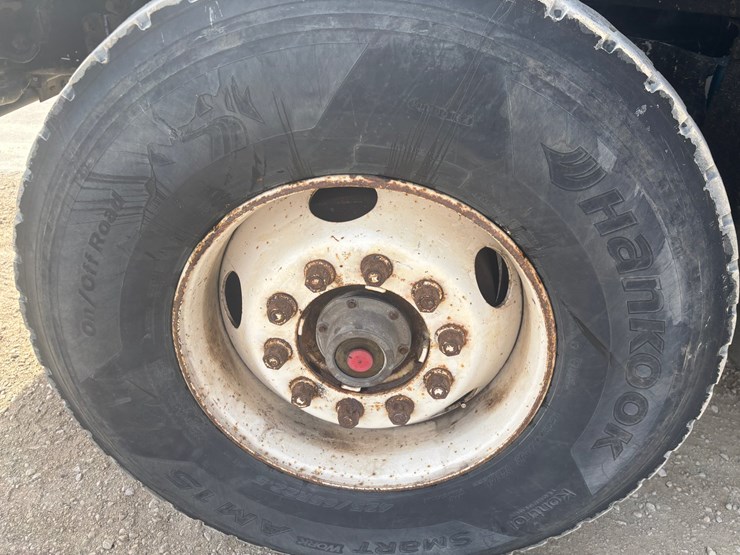 1999-sterling-l9513-image-79