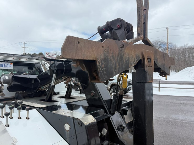 2018-ford-f550-image-25