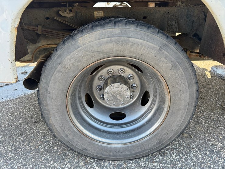 #2049-•-2015-ram-5500-heavy-duty-service-truck-image-48