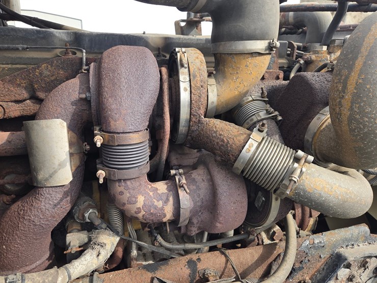 2007-peterbilt-579-image-52