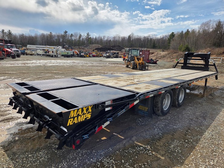 2024-massey-ferguson-8-image-5