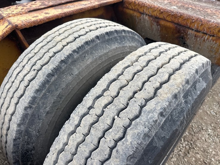 1986-massey-ferguson-8-image-36