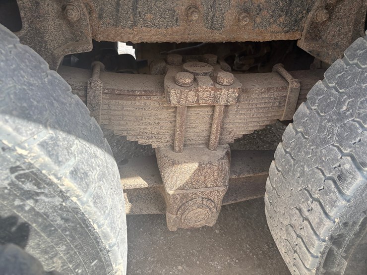 1999-sterling-l9513-image-68