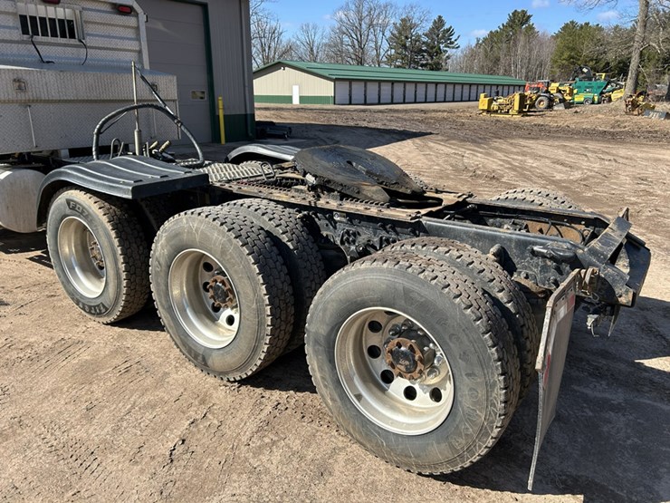 2006-kenworth-t800b-image-19