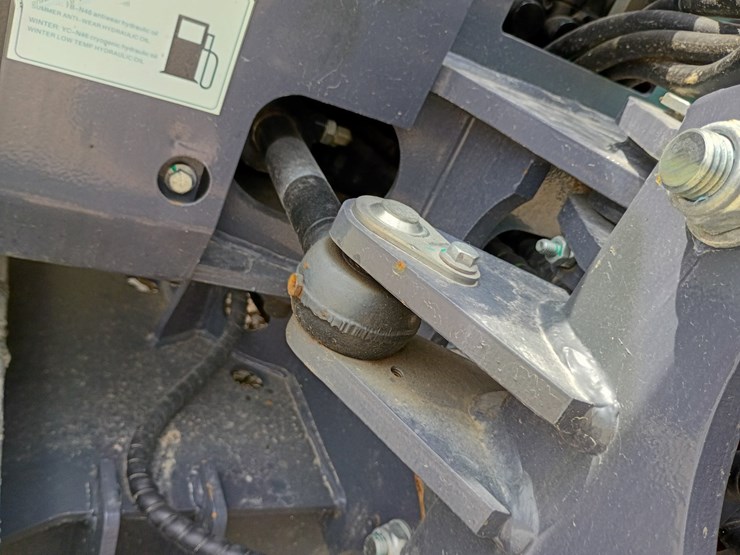 #24176-•-2025-agt-mx20r-mini-excavator-image-24