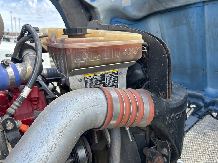 2017-kenworth-t660-image-48