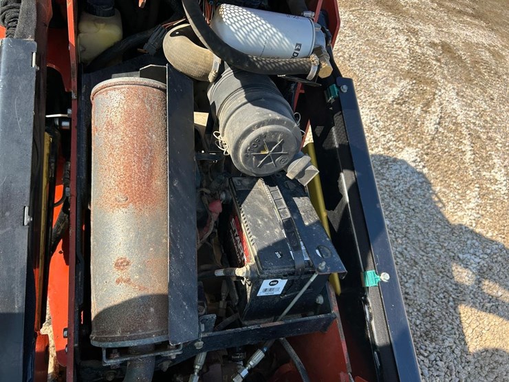 2018-ditch-witch-sk800-image-15