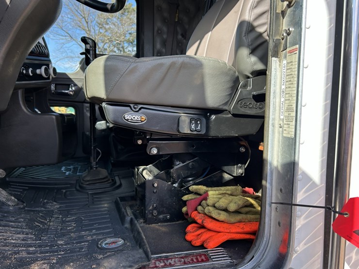 2006-kenworth-t800b-image-60