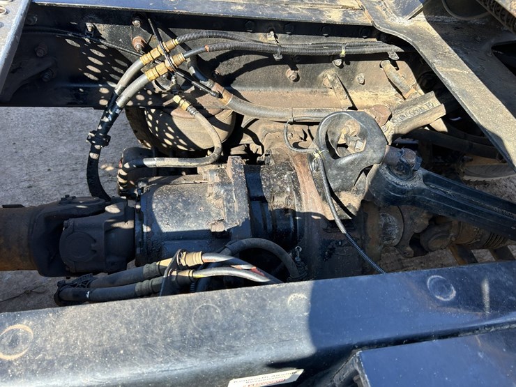 2020-kenworth-t880-image-27