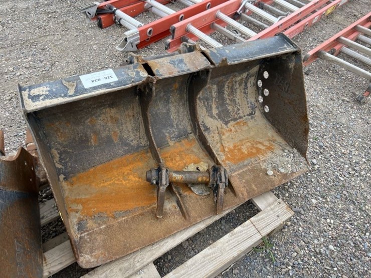 caterpillar-305-image-1