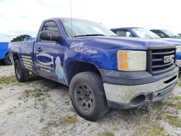 2011-gmc-1500-image-2