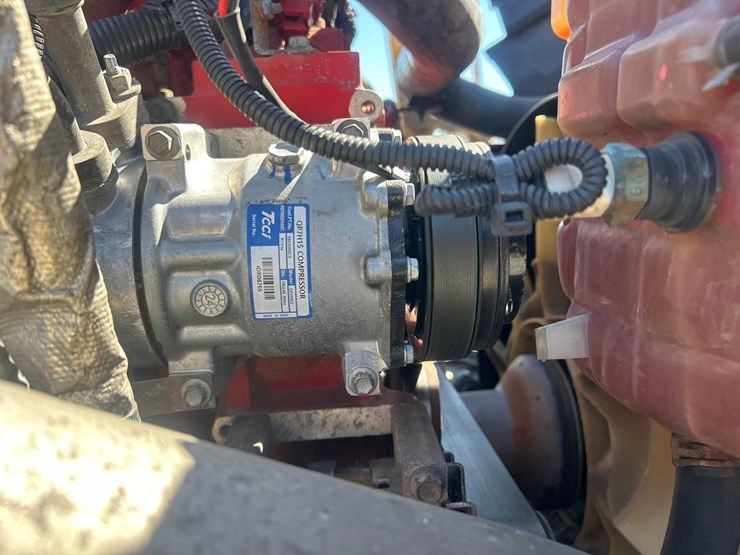 2019-international-lt-image-50