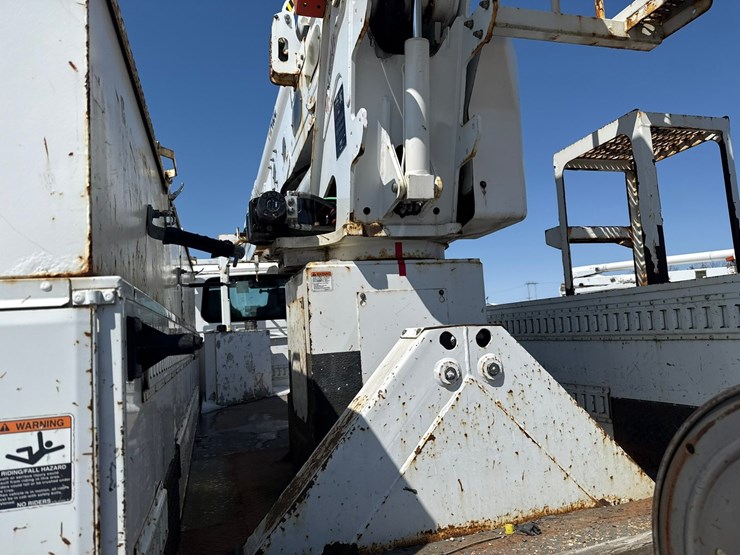 2014-international-4300-sba-image-30