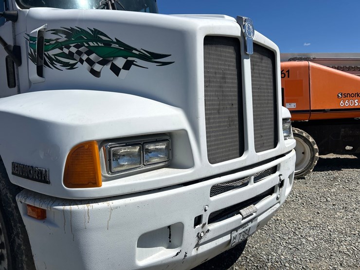 1994-massey-ferguson-8-image-11