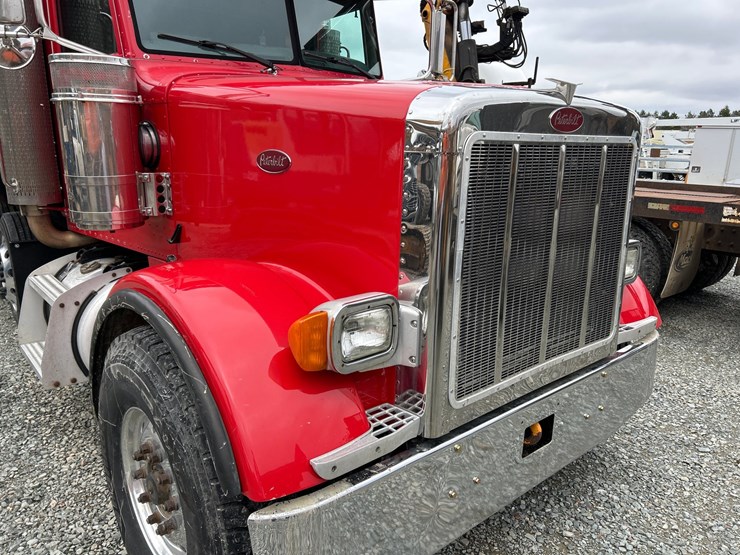 2005-peterbilt-357-image-10