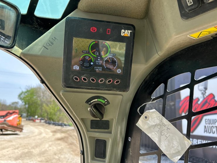 2021-caterpillar-289d3-image-22