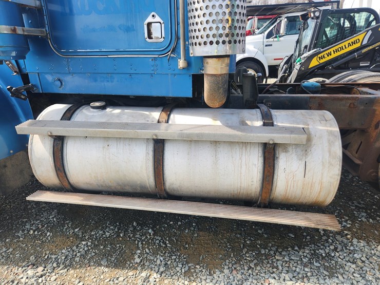 1985-kenworth-w900-image-19