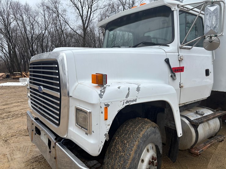 1997-ford-lt8000-image-7