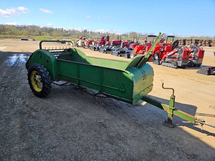 john-deere-7-image-7