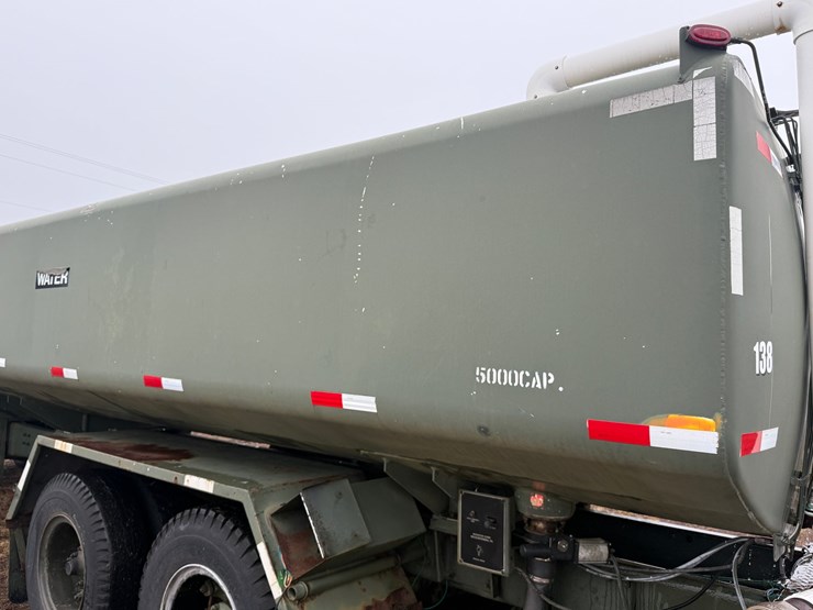 1984-mack-dm492s-image-19