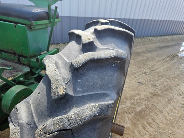 john-deere-50-image-37