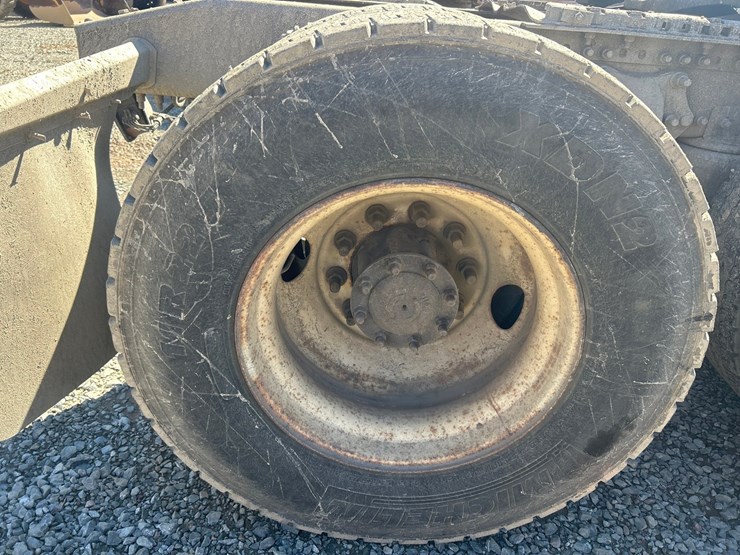 2005-massey-ferguson-8-image-70