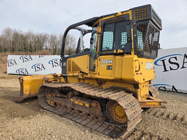 2002-deere-700h-lgp-image-3