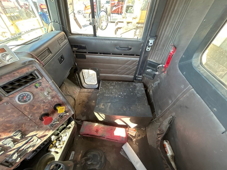 1998-international-9200-image-59